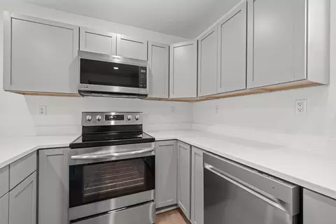 3569 W Egan Rd, Leaf River, IL 61047 photo 9