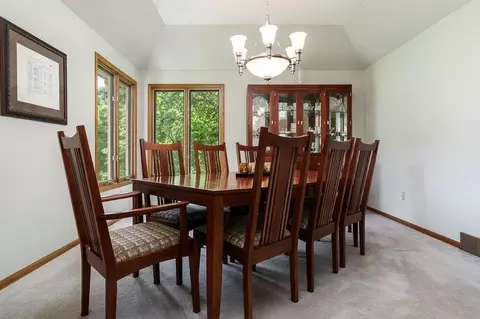11307 Ridgecrest Dr, Roscoe, IL 61073 photo 9
