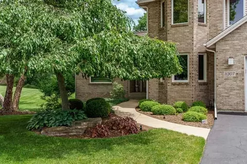 11307 Ridgecrest Dr, Roscoe, IL 61073 photo 3