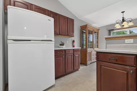 Kitchen - 9219 Corriedale Run, Roscoe, IL 61073 photo 4 of 4