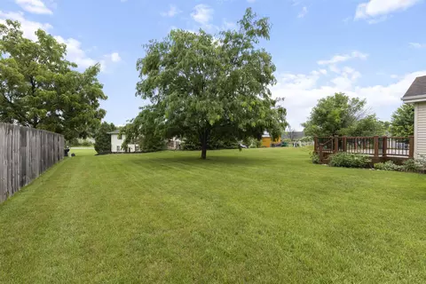 Exterior - 9219 Corriedale Run, Roscoe, IL 61073 photo 5 of 6