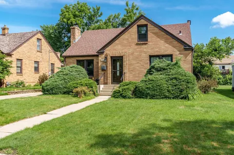 3320 Minnesota Dr, Rockford, IL 61108