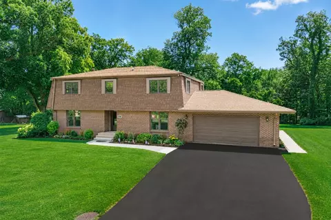 450 Marstonmoor Rd, Lake Summerset, IL 61019