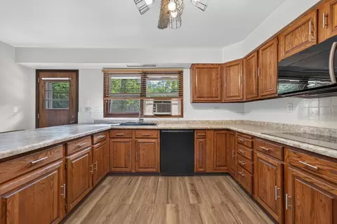 450 Marstonmoor Rd, Lake Summerset, IL 61019 photo 13