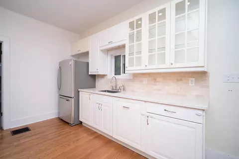 420 S Park Blvd, Freeport, IL 61032 photo 5