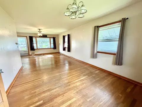 Living - 504 E Colden St, Polo, IL 61064 photo 1 of 2