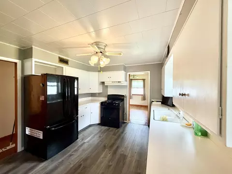 Kitchen - 504 E Colden St, Polo, IL 61064 photo 3 of 3