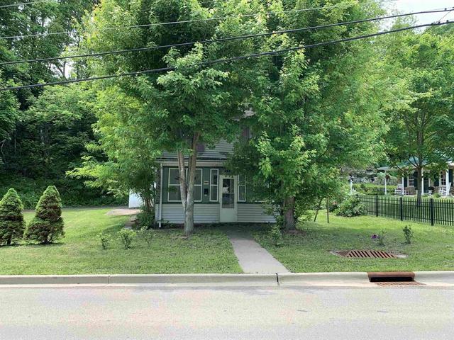 314 Gear St, Galena, IL 61036