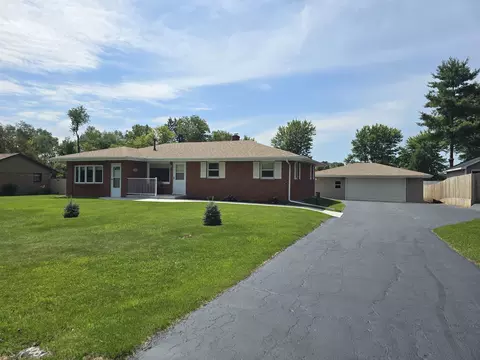 4850 Fielding Rd, Rockford, IL 61102