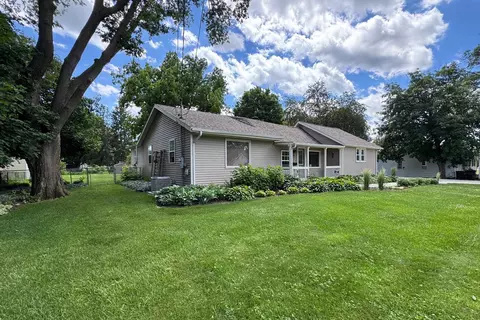512 Franklin St W, Rockton, IL 61072