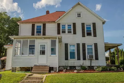 102 S Rock City Rd, German Valley, IL 61039