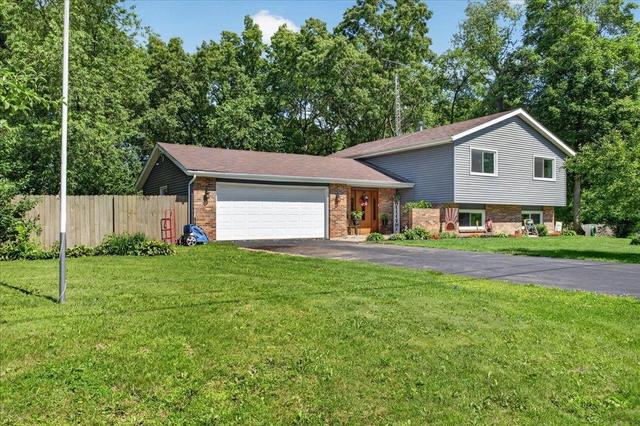 13837 Beaver Dr, Roscoe, IL 61073