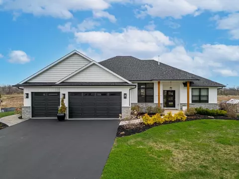 9933 Whisper Rdg, Belvidere, IL 61008