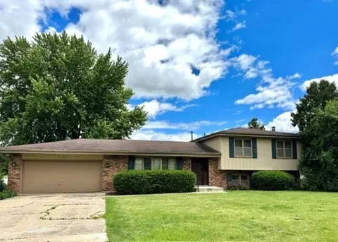 2315 Mallard Dr Ctr, Freeport, IL 61032