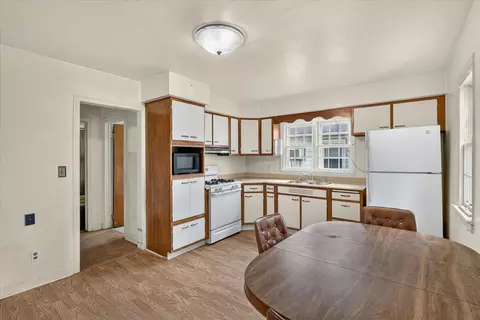 228 E Riverside Blvd, Loves Park, IL 61111 photo 12