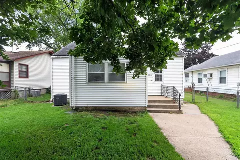228 E Riverside Blvd, Loves Park, IL 61111 photo 38