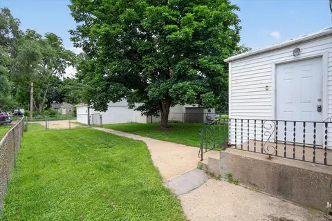 228 E Riverside Blvd, Loves Park, IL 61111 photo 35