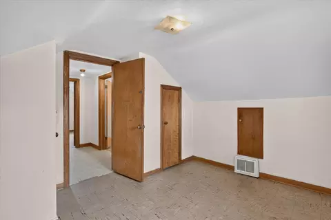 228 E Riverside Blvd, Loves Park, IL 61111 photo 19