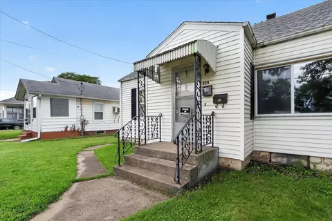 228 E Riverside Blvd, Loves Park, IL 61111 photo 5