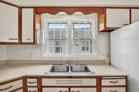 228 E Riverside Blvd, Loves Park, IL 61111 photo 13