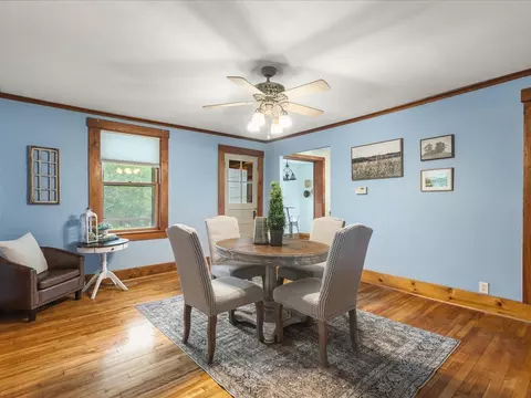 224 E 5th St, Pecatonica, IL 61063 photo 4