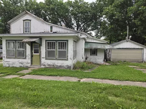 202 Elkhorn St, Polo, IL 61064