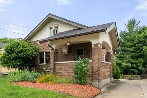 816 Paris Ave, Rockford, IL 61107
