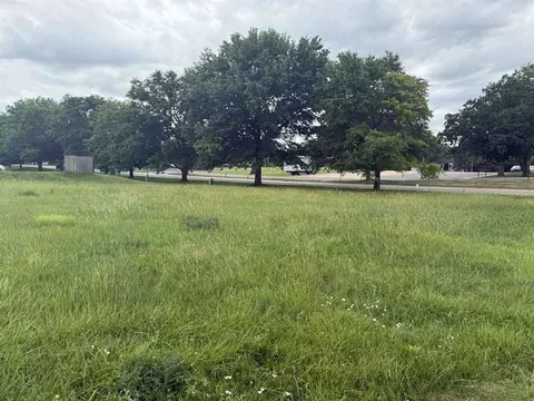 808 Cheshire Ct, Freeport, IL 61032 photo 7