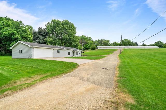 165 S Blackhawk Rd, Oregon, IL 61061