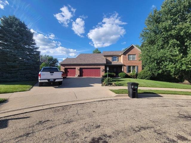 2601 W Windflower Ct, Peoria, IL 61615