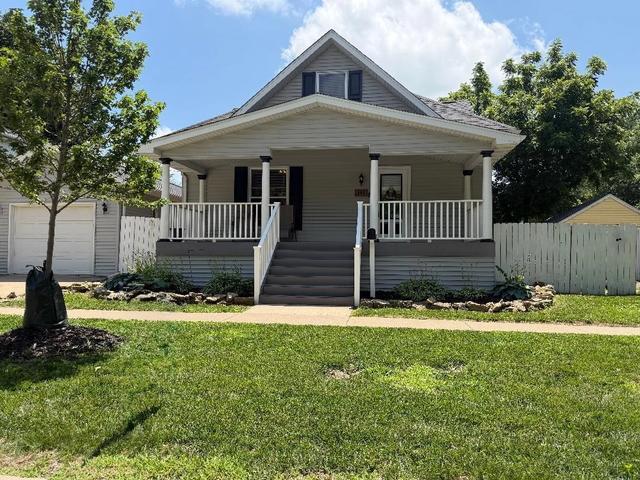 803 W Washington St, Oregon, IL 61061