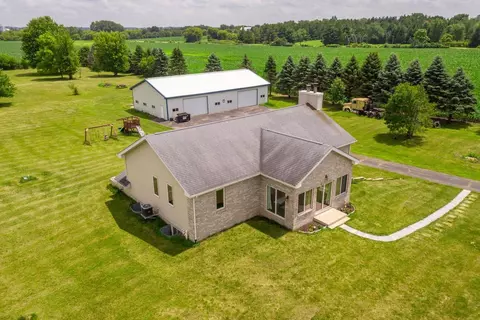16649 Beaverton Rd, Capron, IL 61012 photo 6
