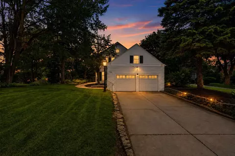 724 Reynolds St, Rockford, IL 61103