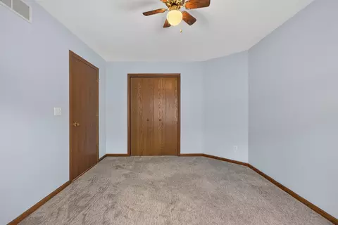 Bedroom - 1840 Darby Ln, Lake Summerset, IL 61019 photo 7 of 9