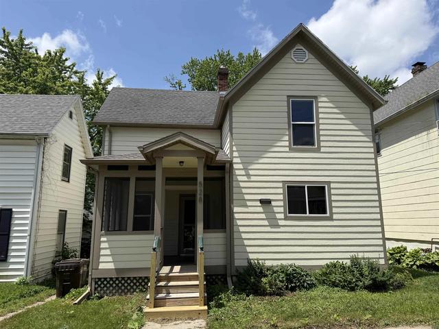 528 S Harlem Ave, Freeport, IL 61032
