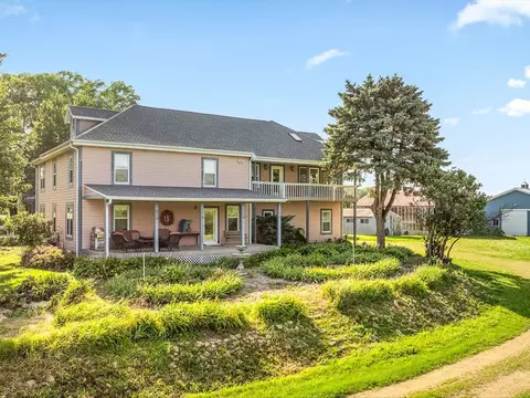 4206 W West Grove Rd, Leaf River, IL 61047