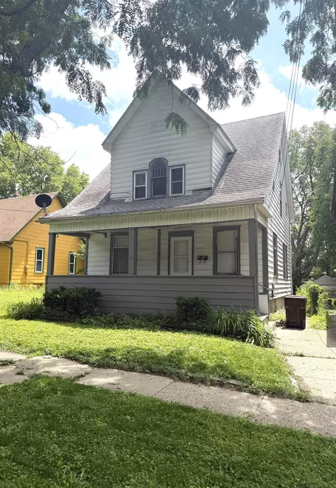 1219 Crosby St, Rockford, IL 61107