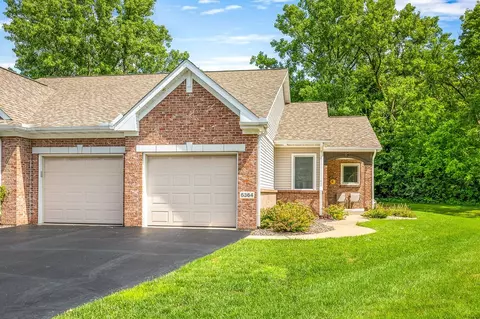 6364 Parks Edge Dr, Loves Park, IL 61111