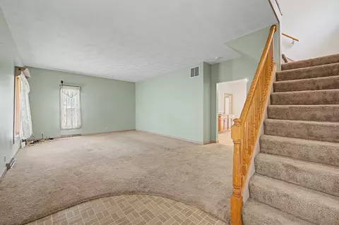 Living - 113 N Beebe St, Warren, IL 61087 photo 1 of 3