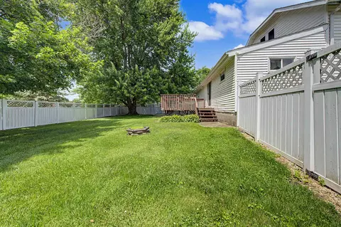 Exterior - 113 N Beebe St, Warren, IL 61087 photo 4 of 6
