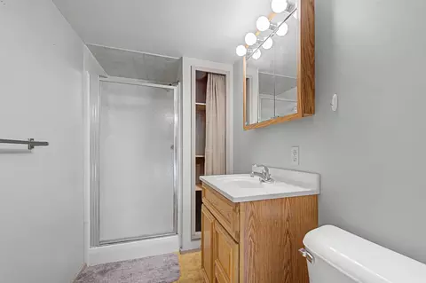 Bath - 113 N Beebe St, Warren, IL 61087 photo 3 of 3