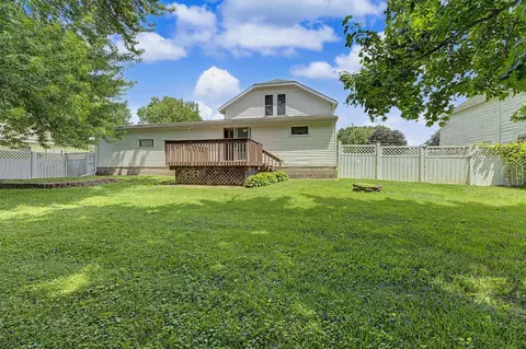 Exterior - 113 N Beebe St, Warren, IL 61087 photo 5 of 6