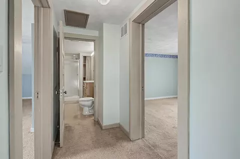 Entry Way - 113 N Beebe St, Warren, IL 61087 photo 3 of 3