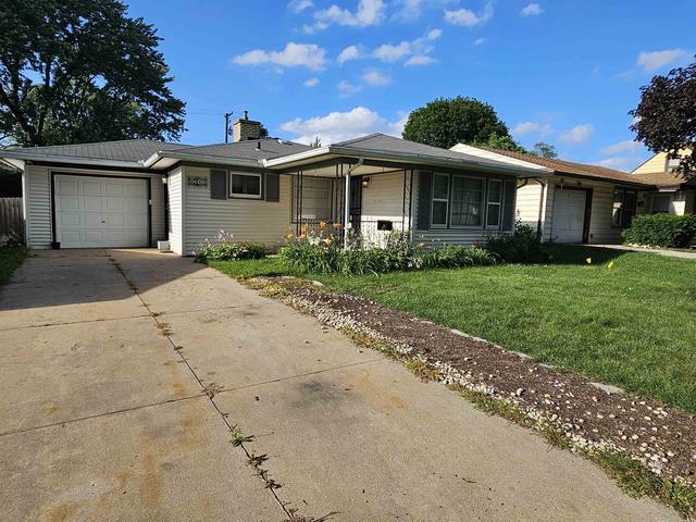1911 Loomis St, Rockford, IL 61102