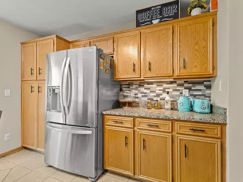 Kitchen - 3476 Valley Woods Dr, Cherry Valley, IL 61016 photo 5 of 6