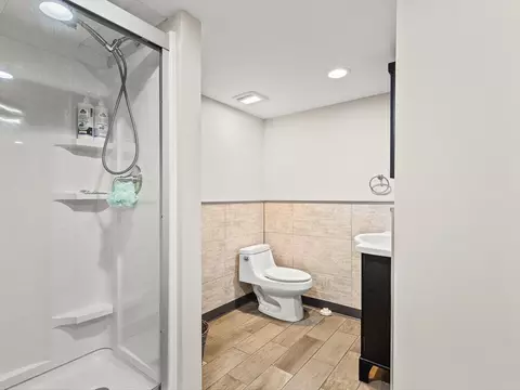 Bath - 3476 Valley Woods Dr, Cherry Valley, IL 61016 photo 7 of 7