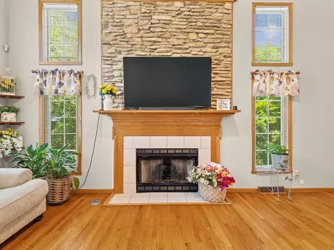 Living - 3476 Valley Woods Dr, Cherry Valley, IL 61016 photo 2 of 7