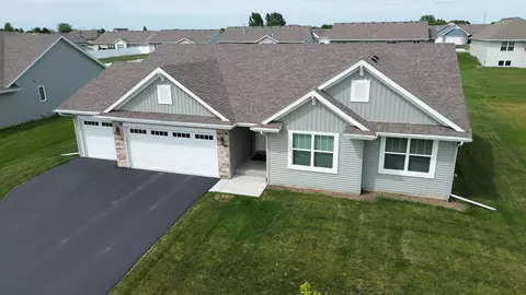3687 Cardinal Dr, Beloit, WI 53511 photo 5