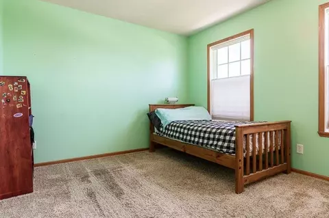Bedroom - 652 Overture Way, Roscoe, IL 61073 photo 6 of 8