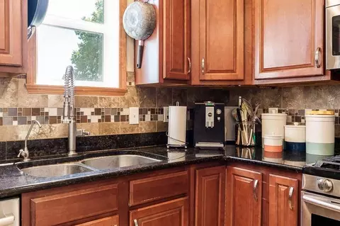 Kitchen - 652 Overture Way, Roscoe, IL 61073 photo 4 of 5